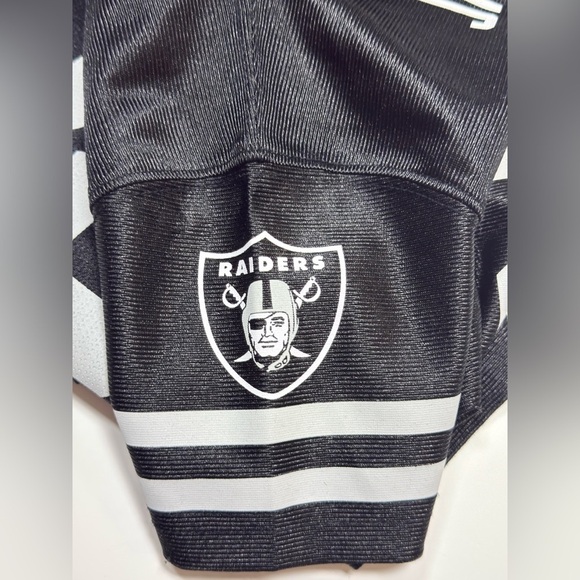 NFL Kids Black and Gray Raiders Jersey 🖤 - Picture 7 of 9